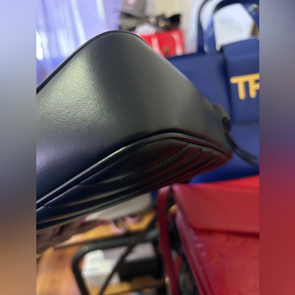 Beautiful YSL Lou bag. !!!! Shipping tomorrow!!!! We be Sold tomorrow!!!! - Picture 6 of 17